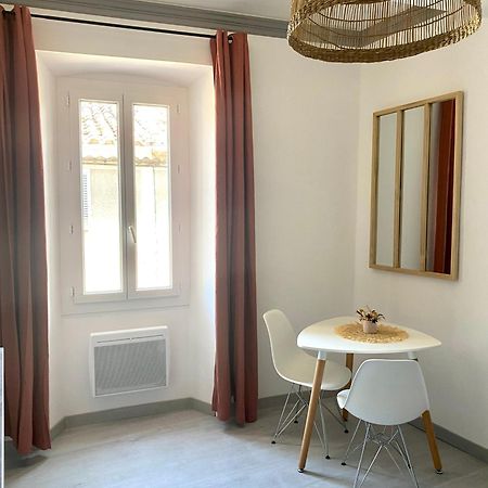 Le Studio En Provence Saint Didier  Buitenkant foto